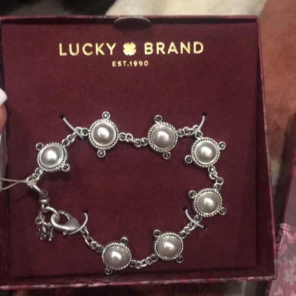Lucky Brand Jewelry - Lucky Brand silver/Faux pearl & semi-precious